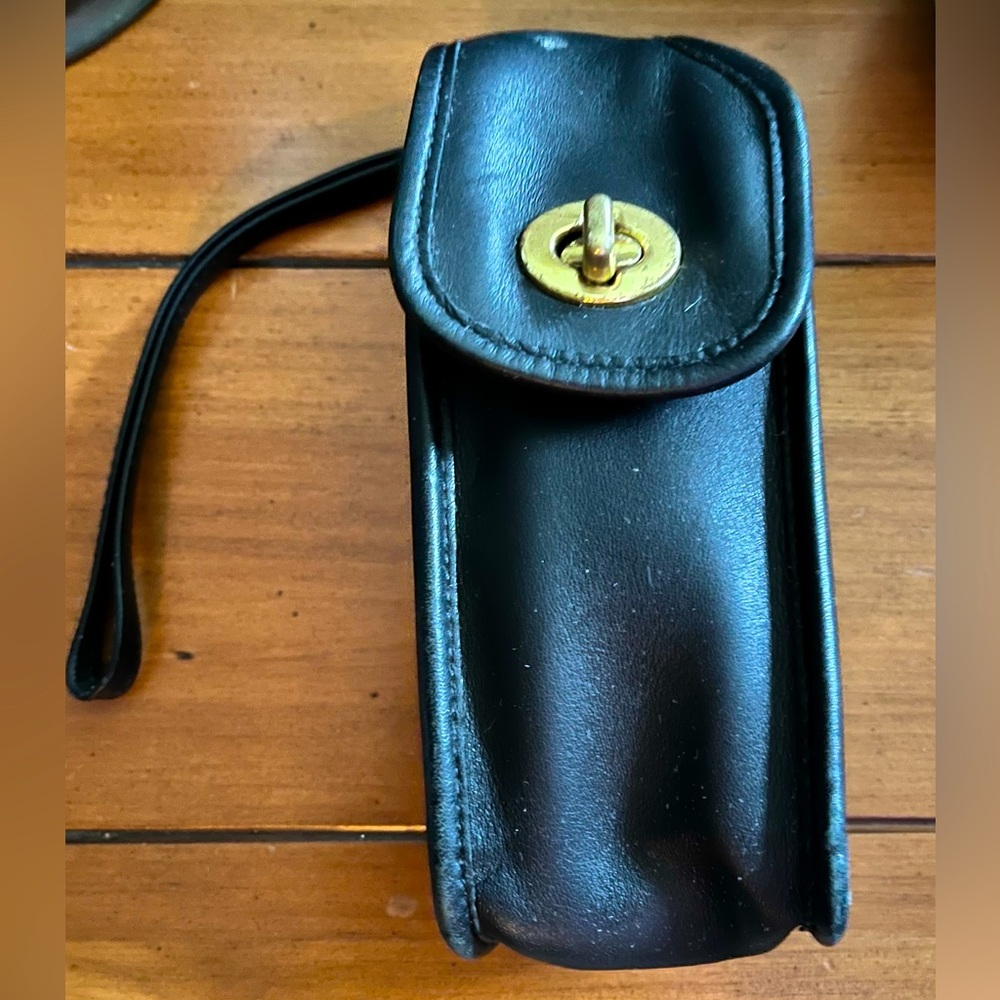Coach Phone Case - GUC Vintage